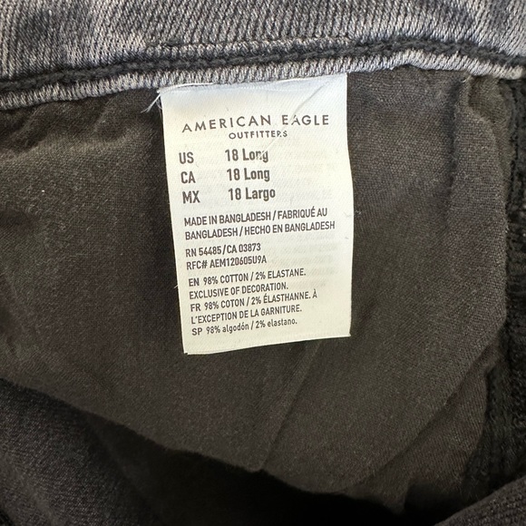 NWT American Eagle Black Super High Jegging Size 18 Long - Picture 8 of 8